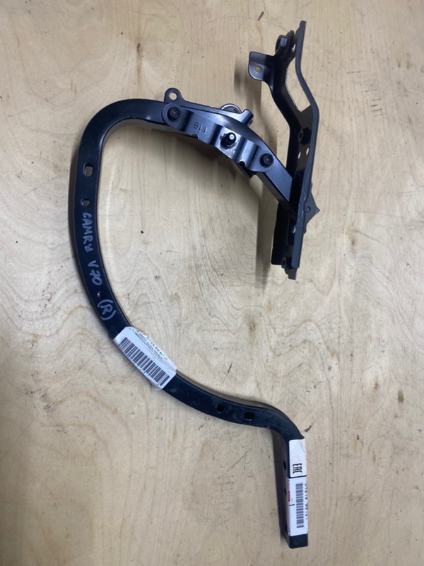 Петля крышки багажника задняя правая Toyota Camry 2018-2022 V70 6451033181 контрактная