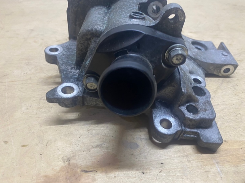 Помпа X-Trail 2008 T31 MR20