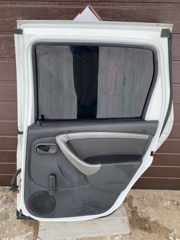 Дверь задняя правая Duster 2017 HSA K9K 858 1.5