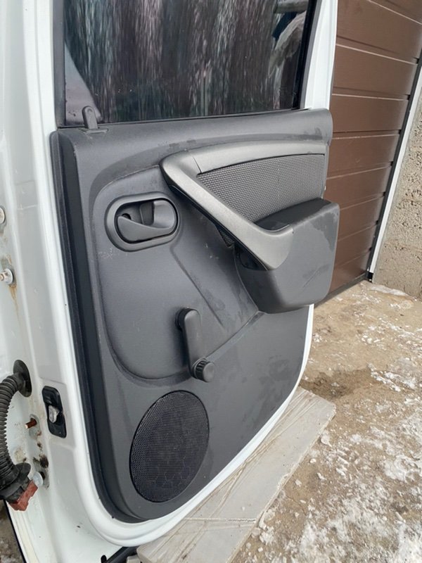 Дверь задняя правая Duster 2017 HSA K9K 858 1.5