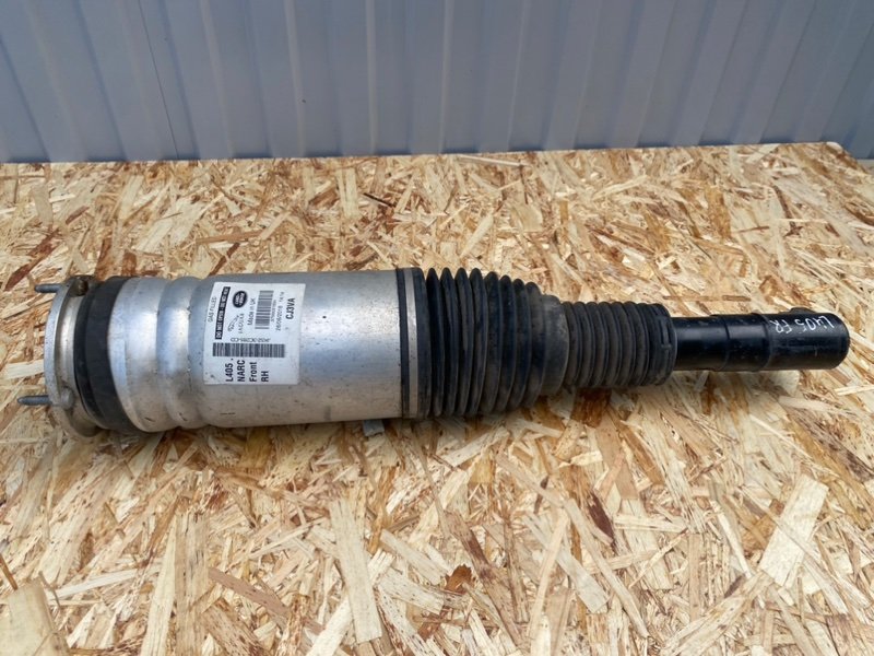 Пневмостойка передняя правая Land Rover Range Rover 2019 L405 306DT LR102249 контрактная