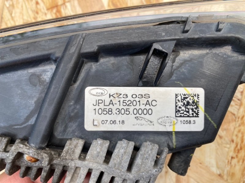 Фара противотуманная передняя левая Range Rover 2019 L405 306DT