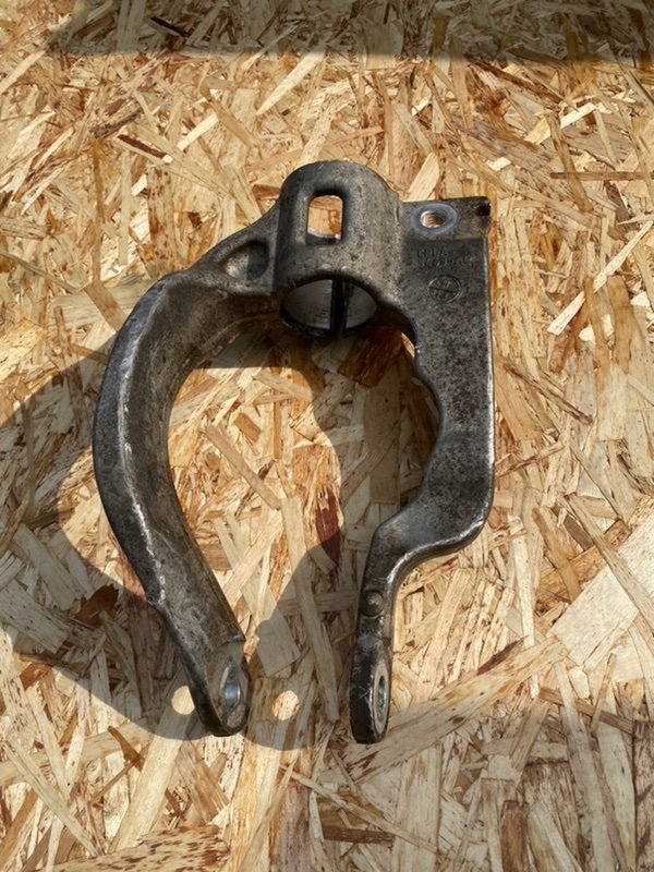 Вилка амортизатора передняя левая Land Rover Range Rover 2019 L405 306DT LR105283 контрактная