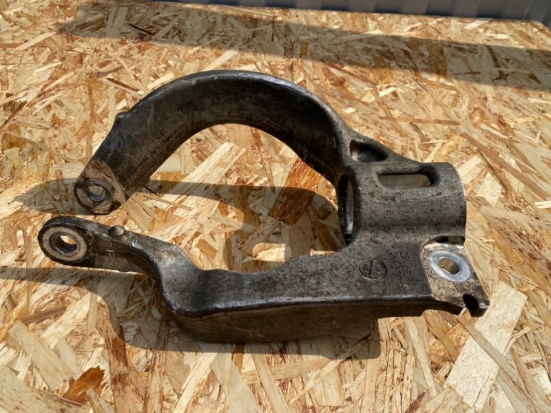 Вилка амортизатора передняя левая Range Rover 2019 L405 306DT