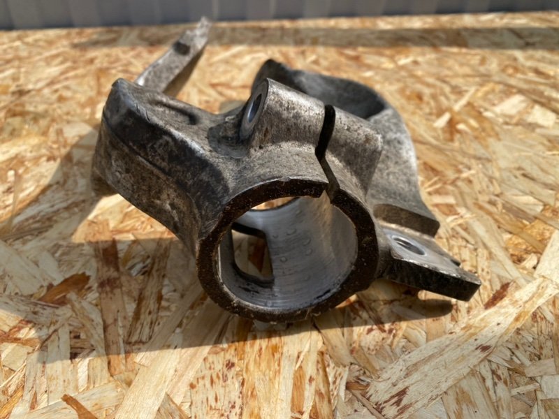 Вилка амортизатора передняя левая Range Rover 2019 L405 306DT