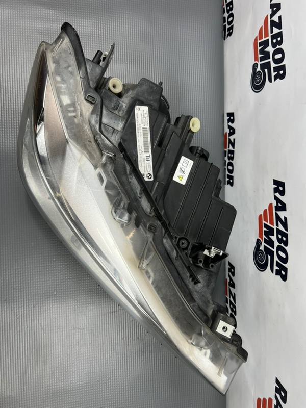 Фара ксеноновая передняя правая BMW 320D F30 F31 N47N