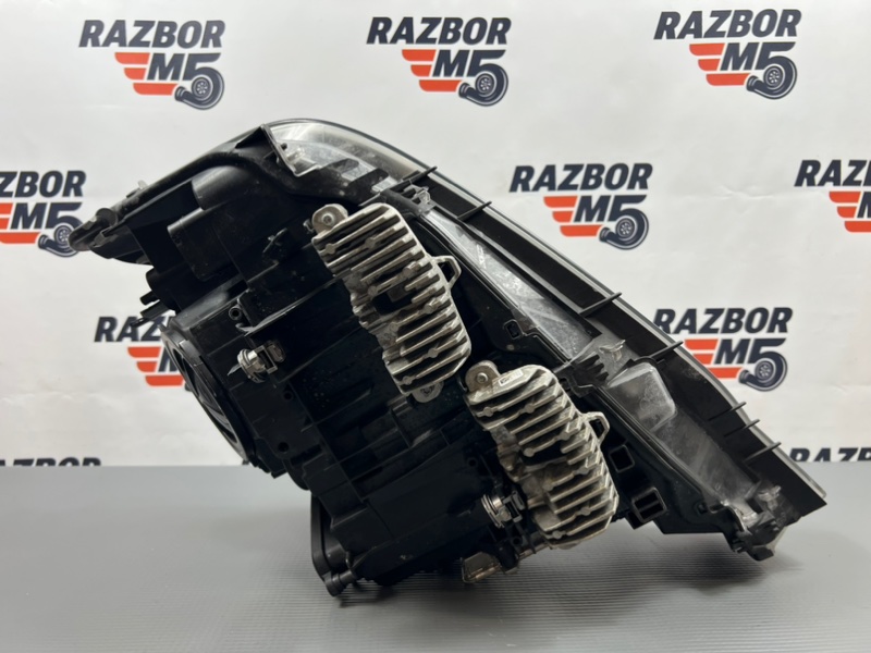 Фара ксеноновая передняя правая 320D 2014 F30 F31 N47N