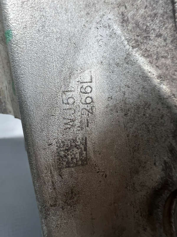 Поворотный кулак передний левый Kia Sorento MQ4 D4HE