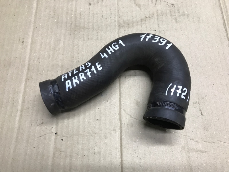 Патрубок Nissan Atlas AKR71E 4HG1 2001 верхний