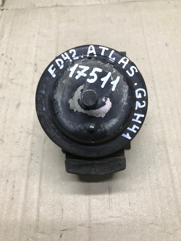 Подушка двигателя Nissan Atlas G2H41 FD42 1992 правая