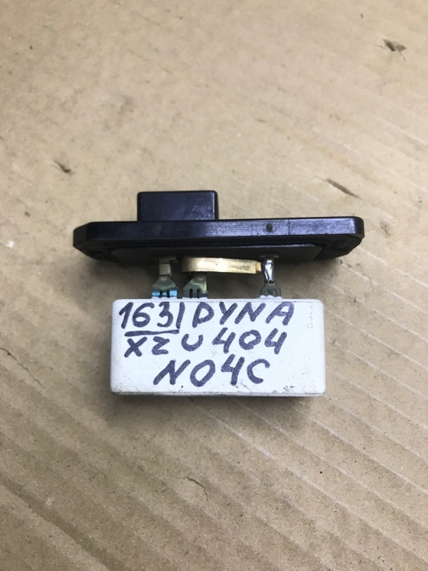 Реостат печки Toyota Dyna XZU404 N04C 2007