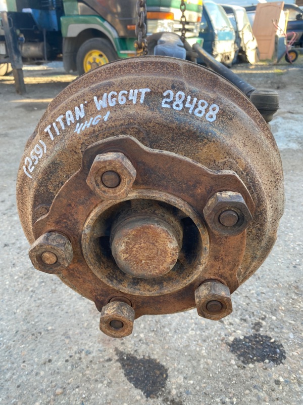 Балка передняя Titan 1997 WG64T 4HG1
