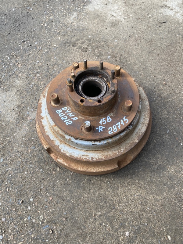 Ступица задняя правая Toyota Dyna 1996 BU212 15B Б/У