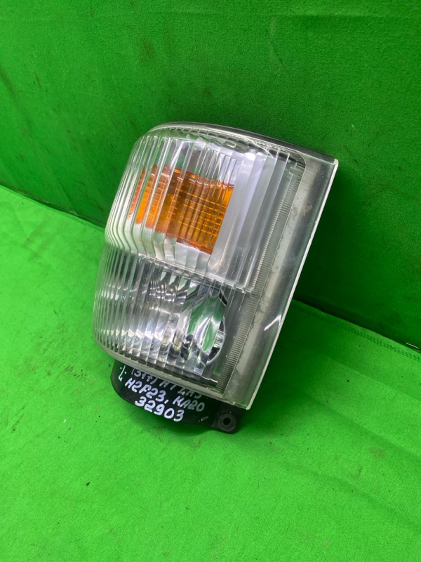 Поворотник с габаритом левый Atlas 2002 H2F23 KA20