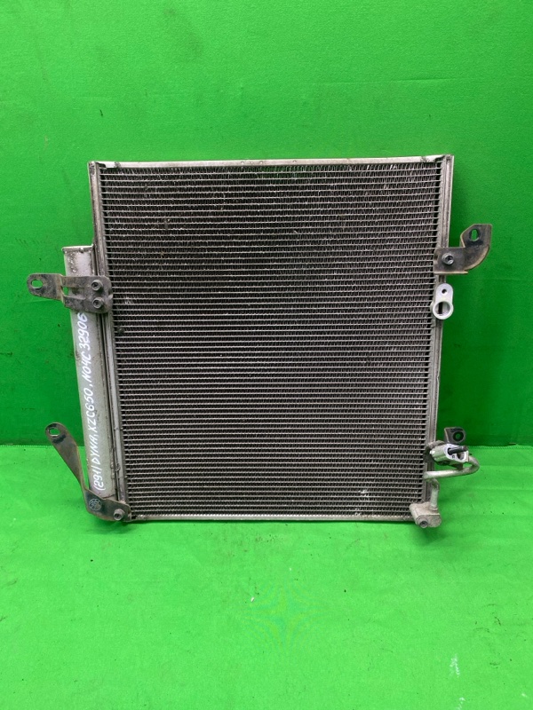 Запчасть радиатор кондиционера Toyota Dyna 2014 XZC605 N04C контрактная Радиатор кондиционера Toyota Dyna 2014 XZC605 N04C контрактная