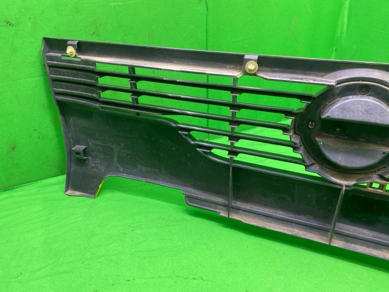 Решетка радиатора Atlas 2009 TZ3F24 ZD30