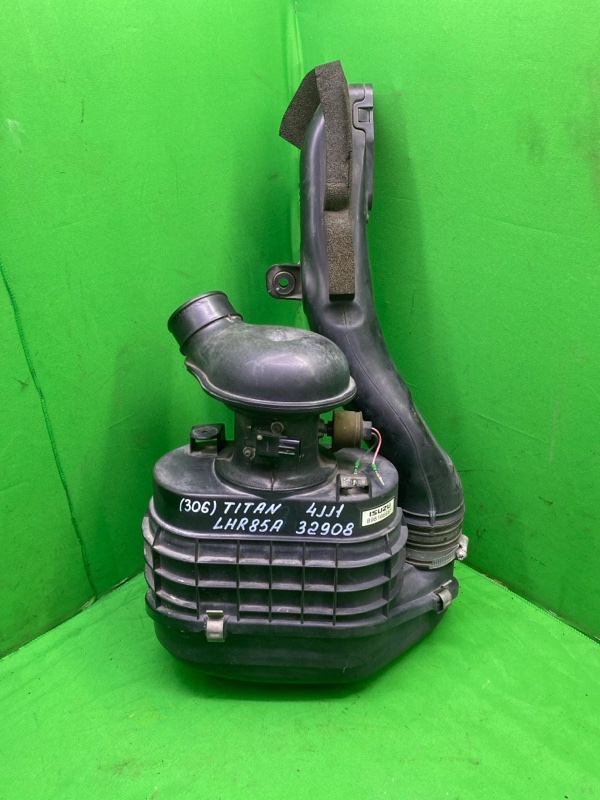 Корпус воздушного фильтра Mazda Titan 2013 LHR85A 4JJ1T 898166661 контрактная