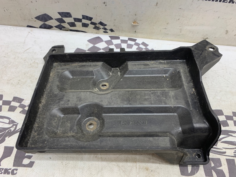 Крепление аккумулятора MAZDA MPV LW5W GY LC6256041 контрактная