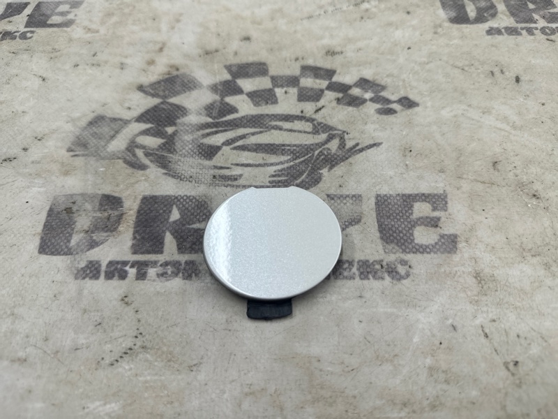 Заглушка бампера передняя MAZDA Demio DJ5FS D09H-50A11 контрактная