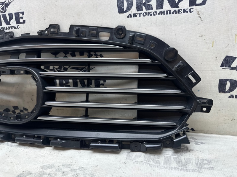 Решетка радиатора cx-8 KG2P