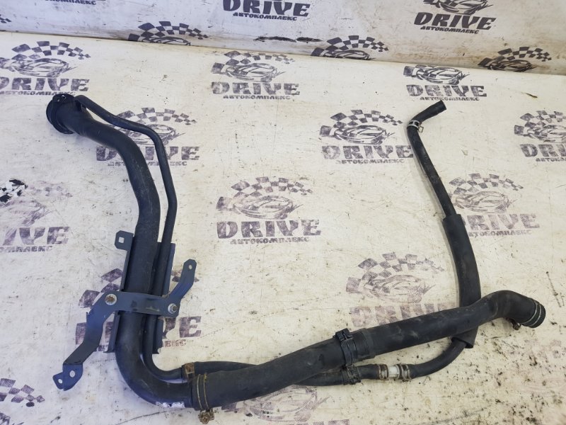 Горловина топливного бака задняя MAZDA хз контрактная