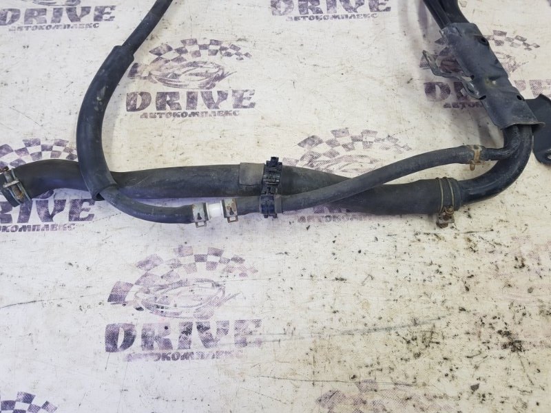 Горловина топливного бака задняя хз