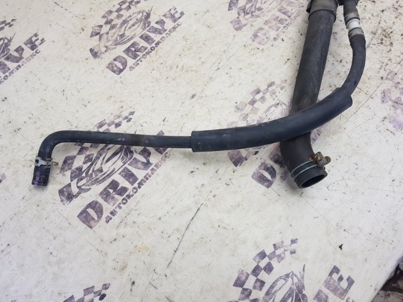 Горловина топливного бака задняя хз