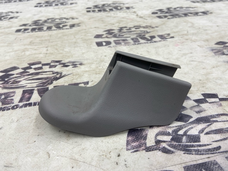 Заглушка передняя правая Insight 2009 ZE2 LDA