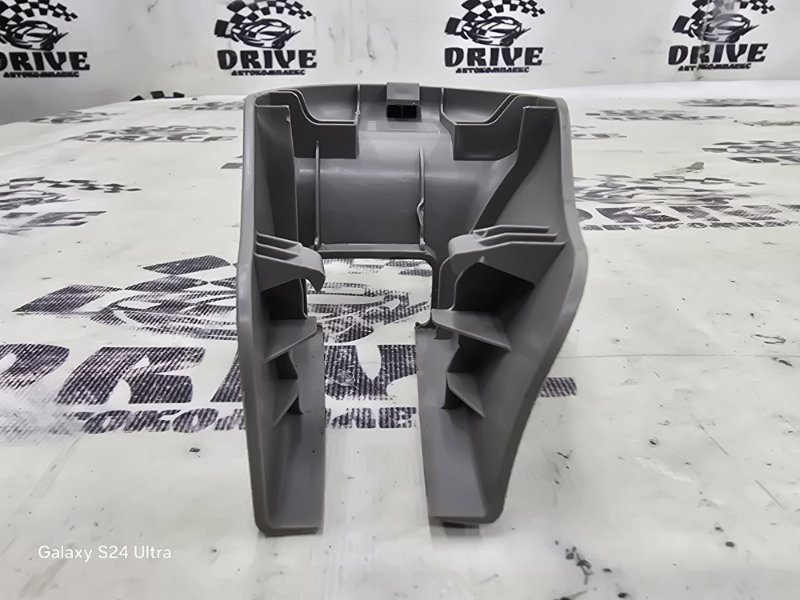 Заглушка полозьев сидения Insight 2009 ZE2 LDA