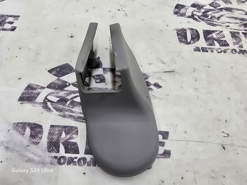 Заглушка полозьев сидения HONDA Insight 2009 ZE2 LDA 81106-TM8-A1 контрактная