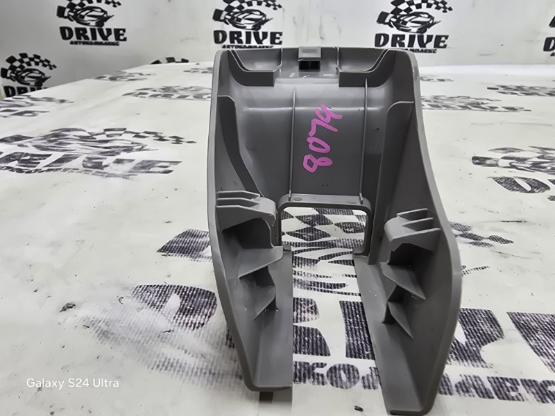 Заглушка полозьев сидения Insight 2009 ZE2 LDA