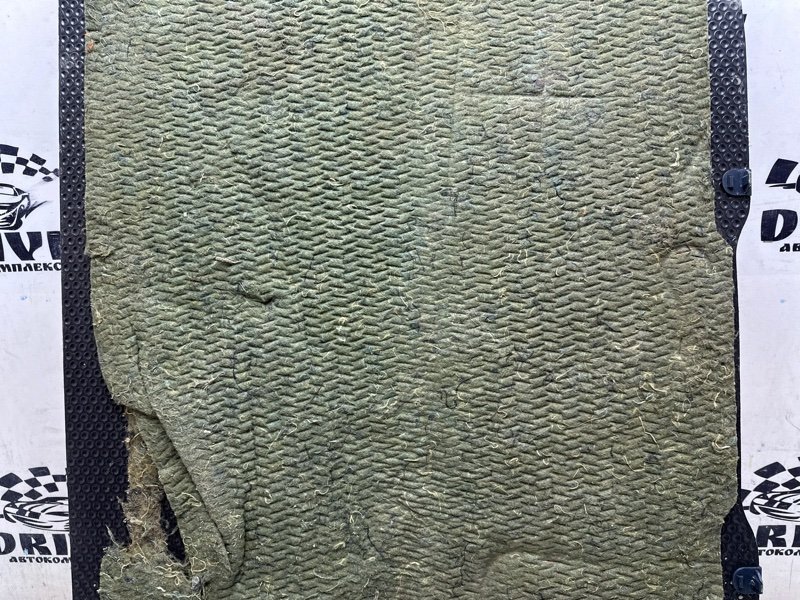 Обшивка багажника задняя Demio DY3R