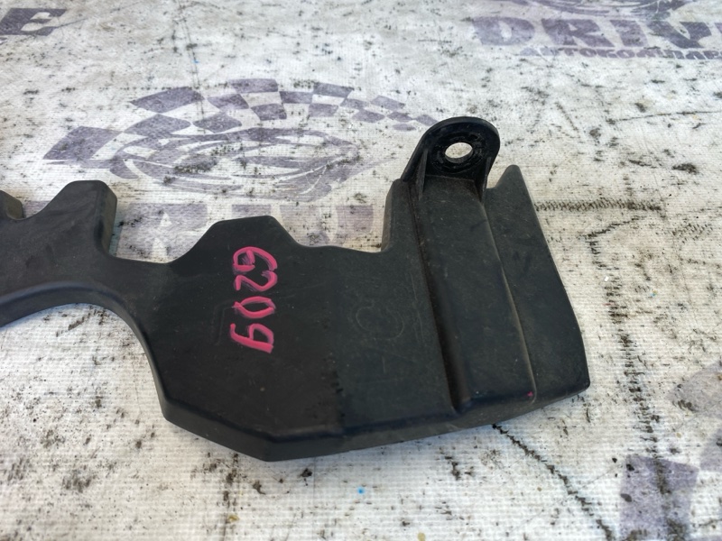Защита радиатора левая HONDA Fit GP5 LEB