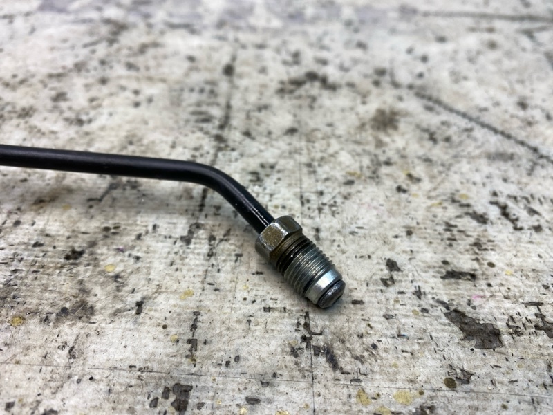 Трубка тормозная задняя правая Fit 2013 GP5 LEB