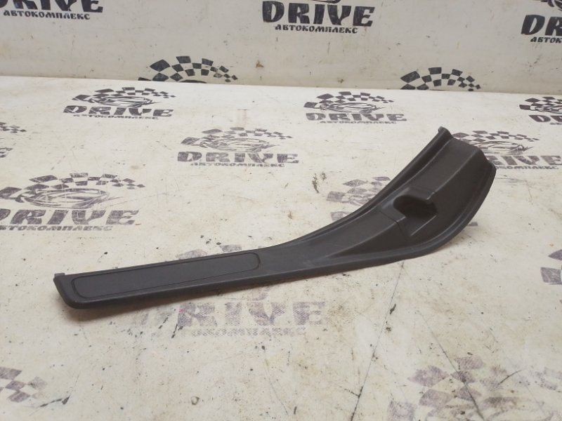 Накладка на порог задняя левая SUBARU FORESTER 2012 SHJ FB20A 94061FG030 контрактная