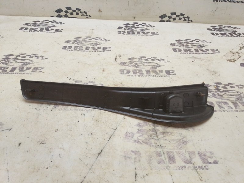 Накладка на порог задняя правая FORESTER 2012 SHJ FB20A