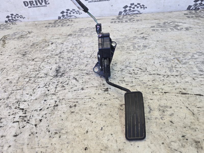 Педаль газа FORESTER 2012 SHJ FB20A