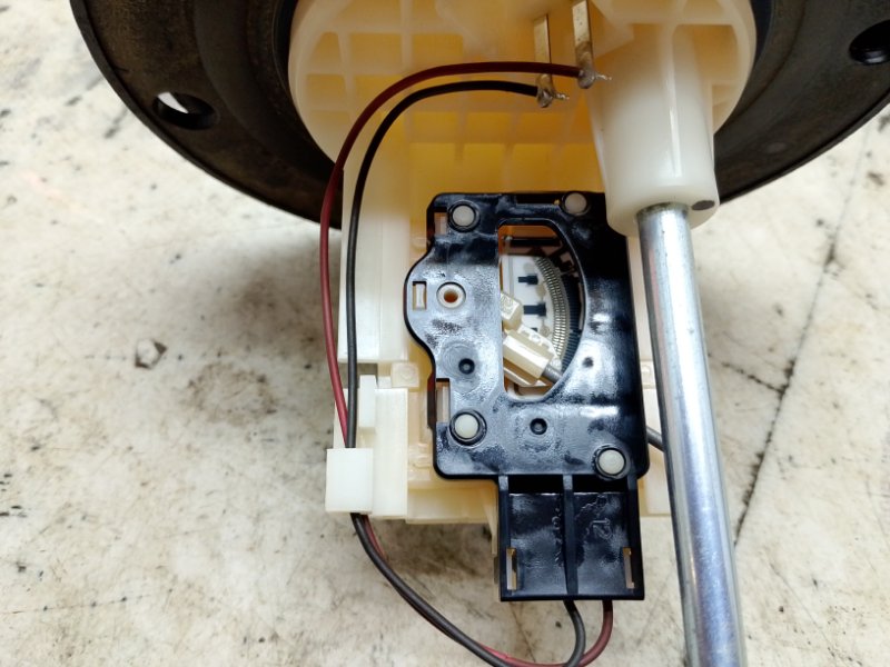 Датчик уровня топлива SUBARU FORESTER SHJ FB20A