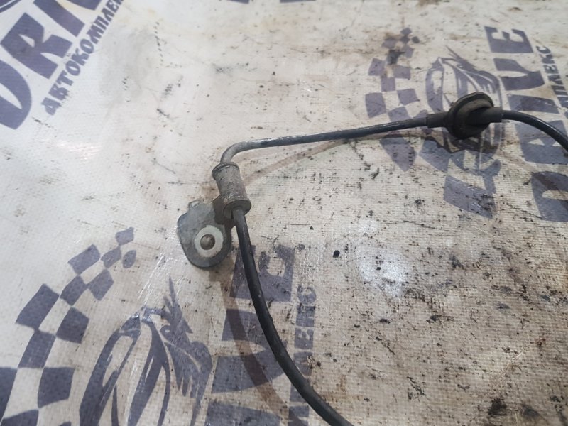 Датчик abs передний правый SUBARU FORESTER SHJ FB20A