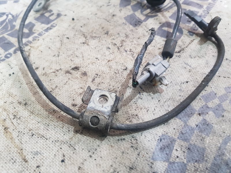 Датчик abs передний правый FORESTER 2012 SHJ FB20A