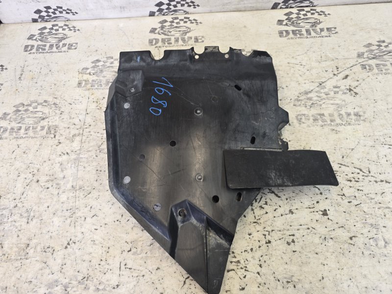 Защита топливного бака передняя левая SUBARU FORESTER 2012 SHJ FB20A 42045-FG031 контрактная