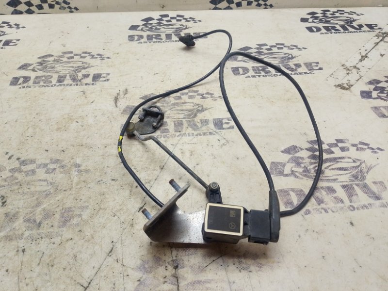 Датчик корректора фар Mercedes-Benz E-Class W211 A0105427717 контрактная