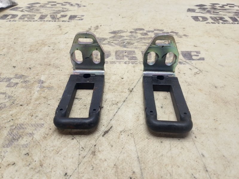 Крепление сидений заднее Mercedes-Benz E-Class W211 контрактная