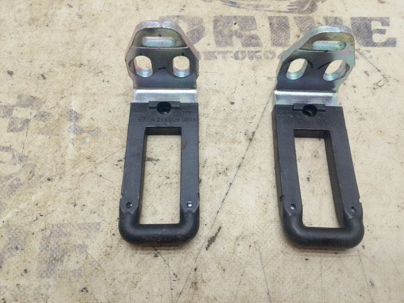 Крепление сидений заднее E-Class W211