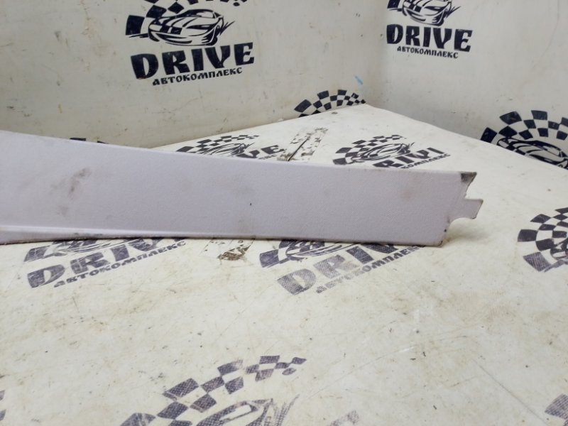 Накладка на стойку кузова задняя левая E-Class W211