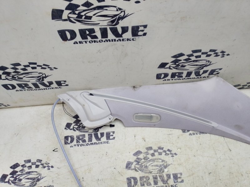 Накладка на стойку кузова задняя левая E-Class W211