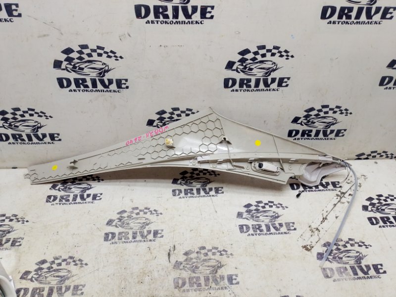 Накладка на стойку кузова задняя левая E-Class W211