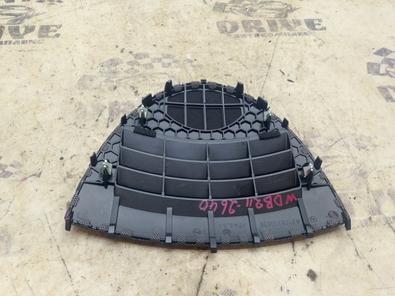 Накладка на торпедо передняя E-Class W211