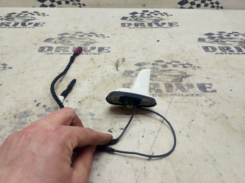 Антенна задняя Mercedes-Benz E-Class W211