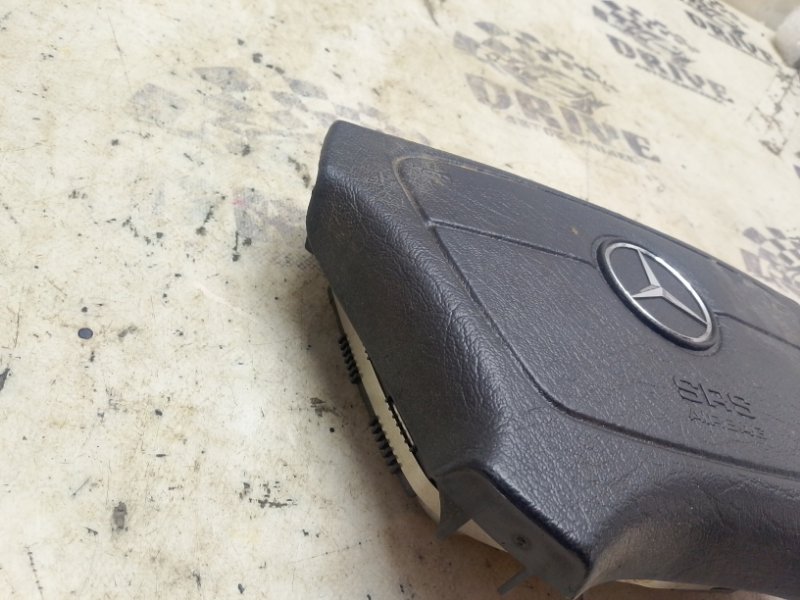 Airbag водительский передний C-CLASS W202